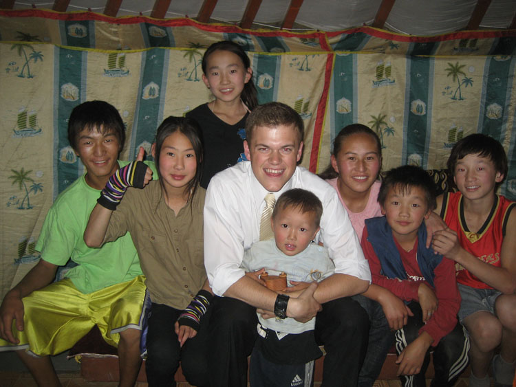 [New+member+family+kids.jpg]