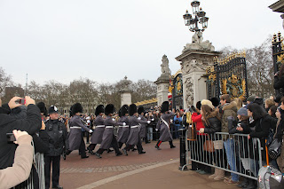 Carol's European Adventure: Changing of the guard at Buckingham Palace
