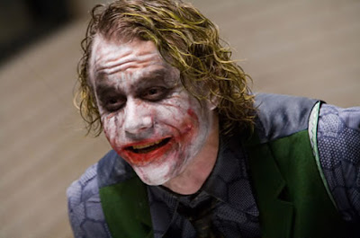 Heath Ledger interpretando al The Joker