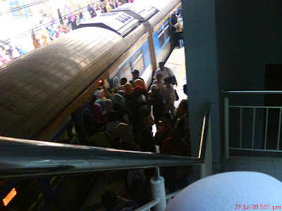 sesak KTM Komuter sesak KTM Komuter