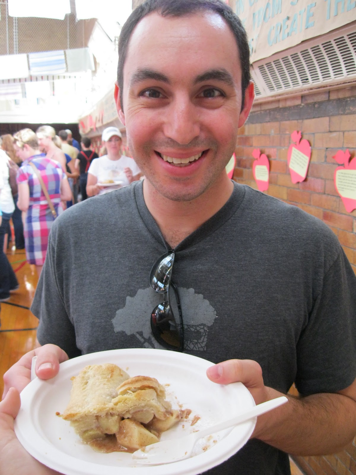 baked Bucktown Apple Pie Contest
