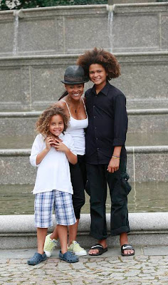 Robin Givens Children
