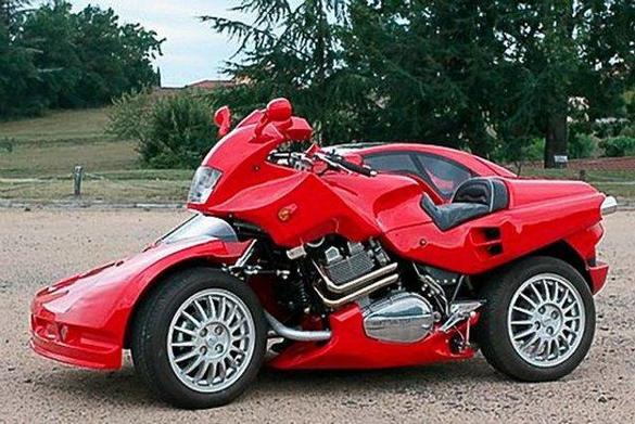 Unusual Ferrari+Car Motorcycle Performance Unusual Ferrari+Car Motorcycle Performance