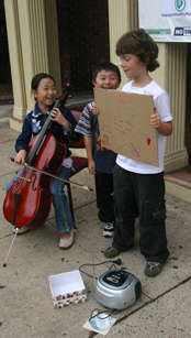 [cello.jpg]