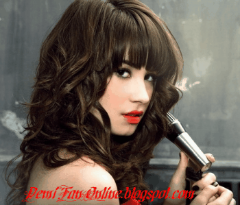 Demi Lovato Biography on Demi Fan Online Demi Lovato Biography