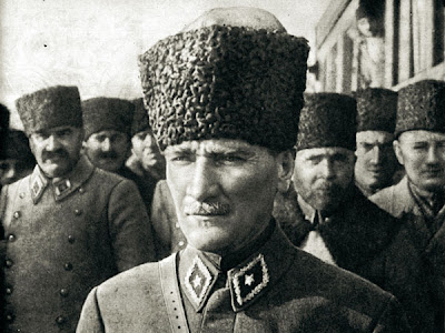 [Resim: ataturk-1.jpg]