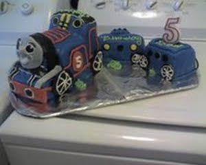 thomas anyversery cake