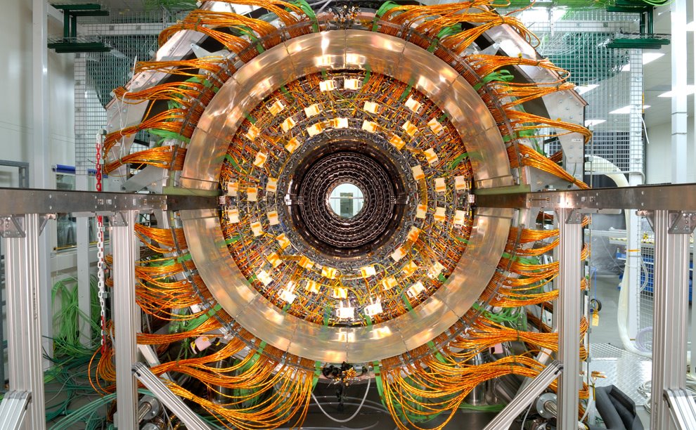[lhc1.jpg]