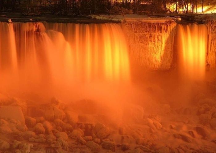 As Cataratas do Niágara no inverno