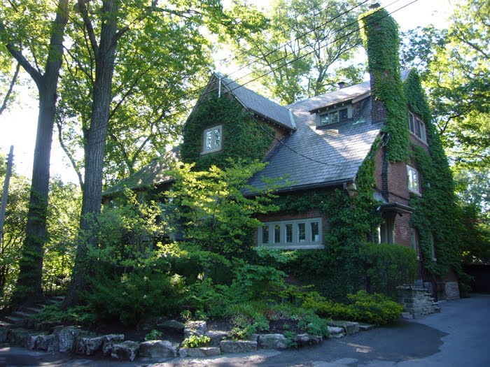 Occasional Toronto Wychwood Park