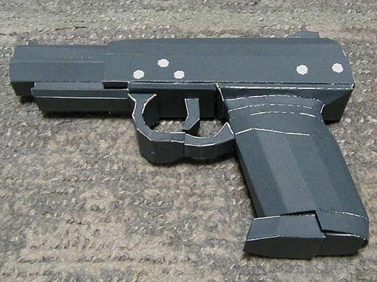 [model-guns-1508.jpg]