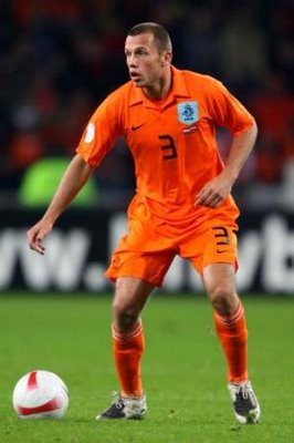 [John+Heitinga1.jpg]