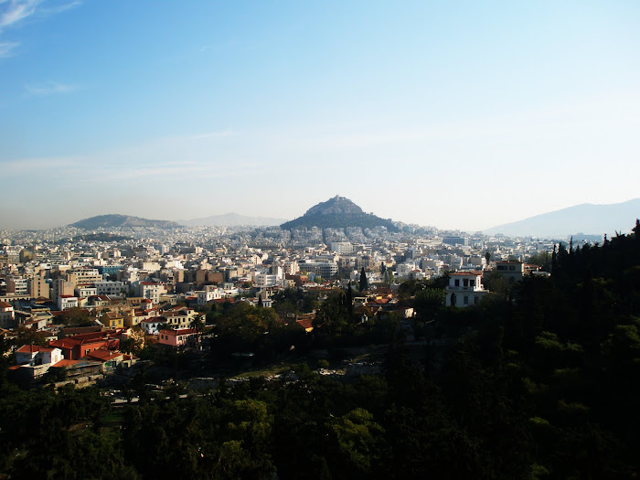 Απο την Ακροπολη προς τον Λυκαβηττο [ Αθηνα ]