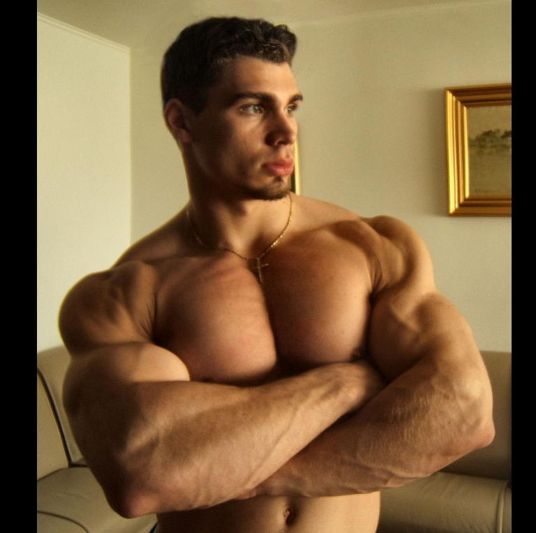 Guys cumming muscle Muscle Worship: