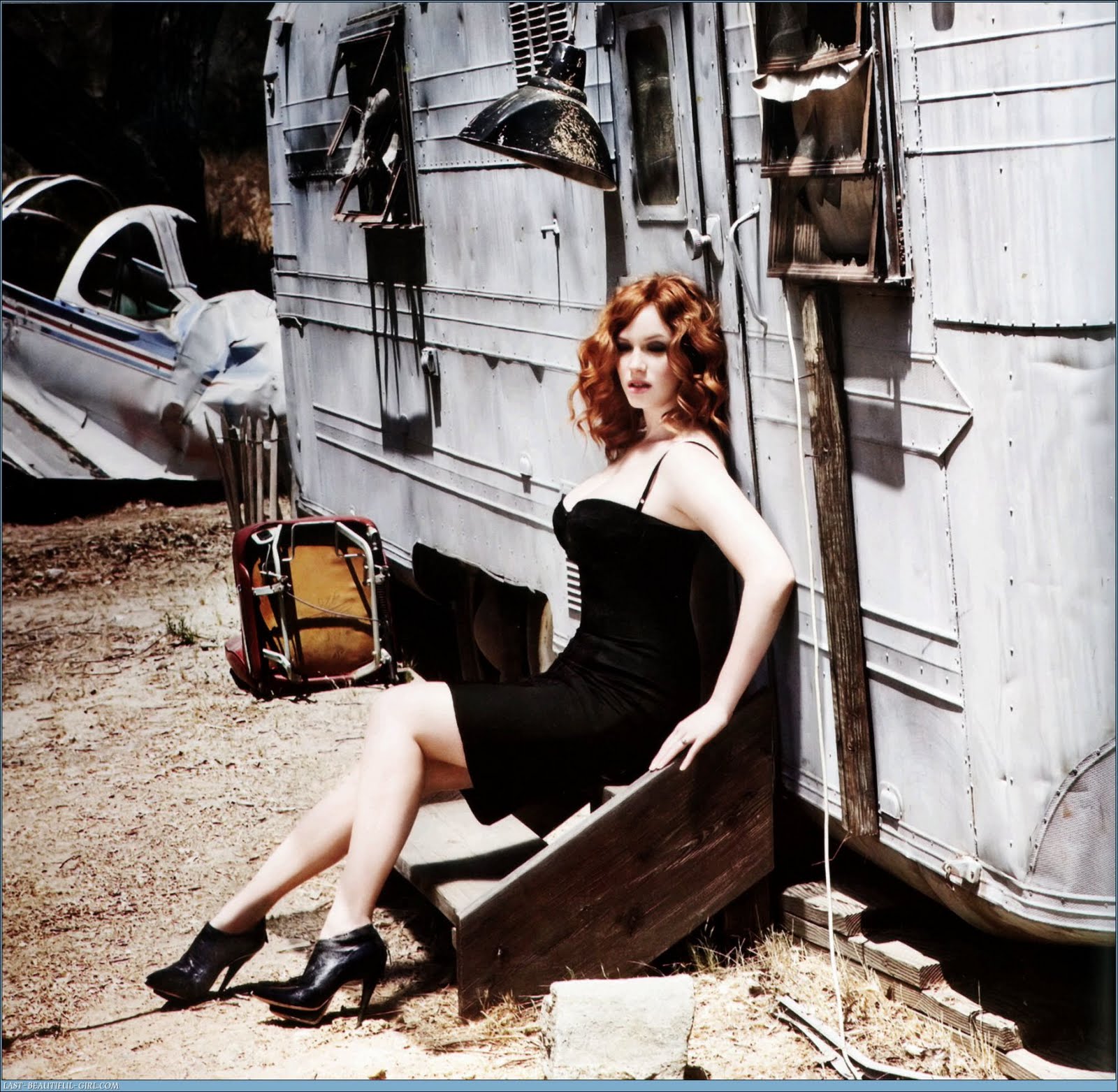 http://4.bp.blogspot.com/_hEbIMAZnvhc/TDGv--9JMRI/AAAAAAAAB8c/uhRx_AYZplE/s1600/206696d1250950655-christina-hendricks-esquire-magazine-september-2009-issue-02.jpg