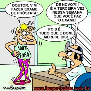 Medico que faz exame de prostata