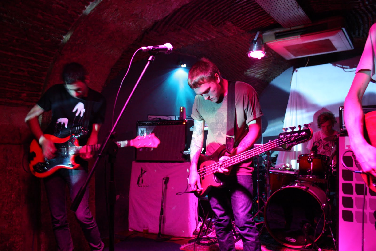 [7.+Pg+Lost+@+Transmission.JPG]