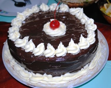 [dark+chocolate+cake.jpg]
