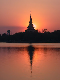 สถานที่ท่องเที่ยว ท่องเที่ยวที่สถาน ที่ท่องเที่ยวสถาน