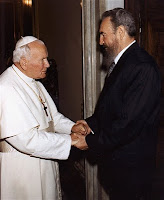 http://4.bp.blogspot.com/_hMoLYw-5OrE/TDIya1CQCKI/AAAAAAAAAnA/74KFhIdIg7g/s1600/papa+e+fidel.jpg