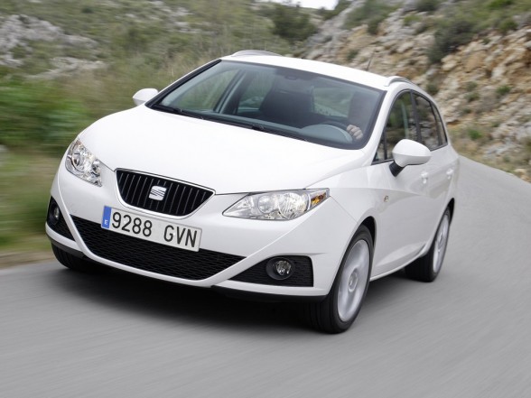 Seat Ibiza Style 2011. Worn front end features SEAT