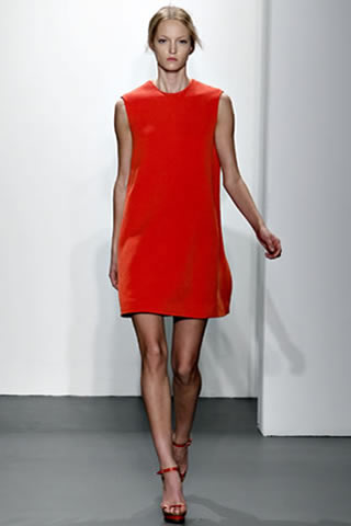 http://4.bp.blogspot.com/_hOYC6cYPuNE/TNWOb65YboI/AAAAAAAAAAk/pJIYRxh3ieg/s1600/calvin_klein_spring_summer_2011_collection_16.jpg