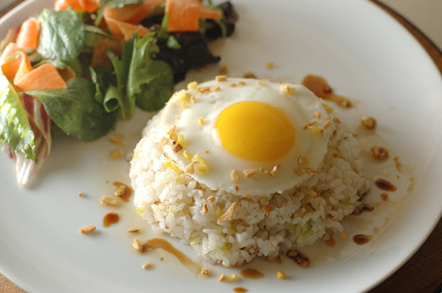 Big payoff for little effort - ginger fried rice with leeks and an egg