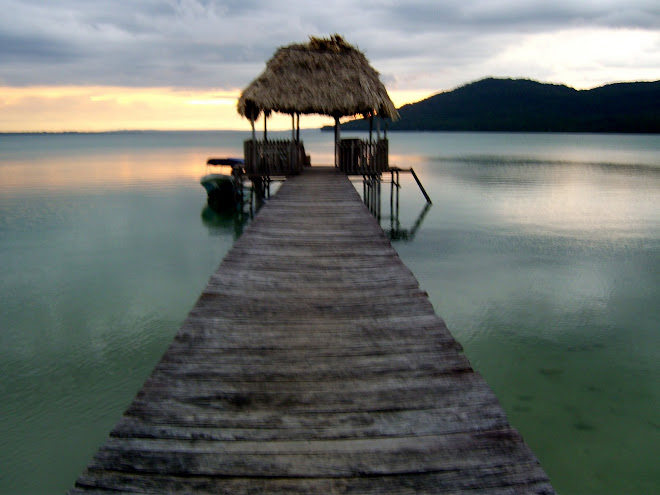 Visita al "Brujo de las Aguas": lago Petén Itzá, Departamento de Petén, Guatemala.