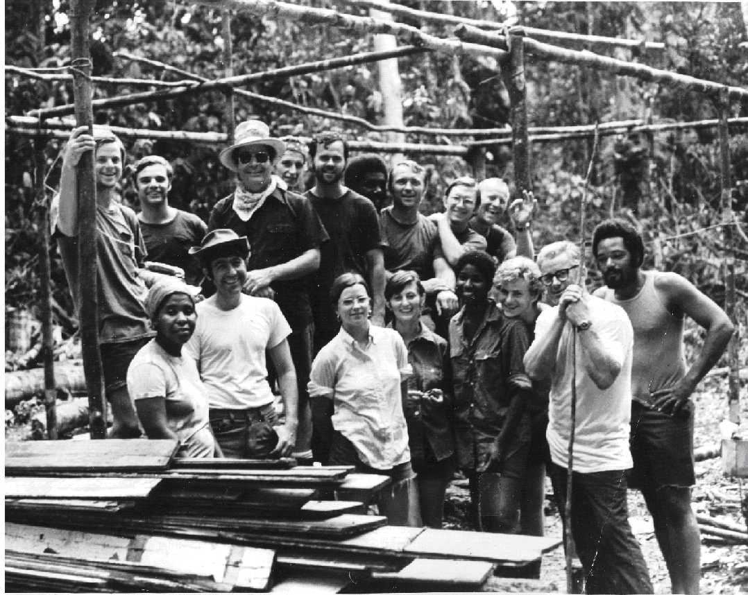 Jonestown+work+crew.jpg