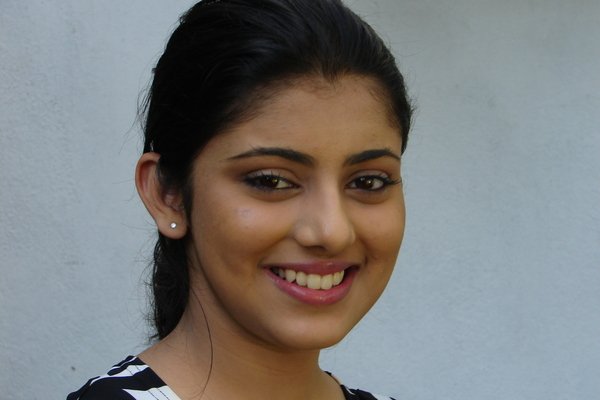 Natasha Perera Photos