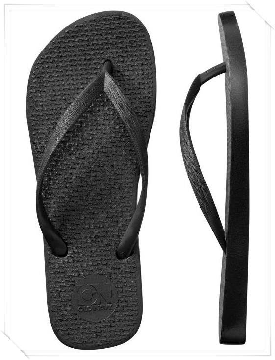 Love To Shop Old Navy Women's Classic Metallic FlipFlops