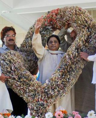 [Mayawati_PTI_68172e.jpg]