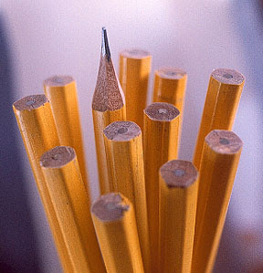 Can you help me identify school supplies?  SpanishDictionary.com Answers