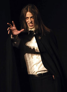 Dracula compagnia Thealtro foto