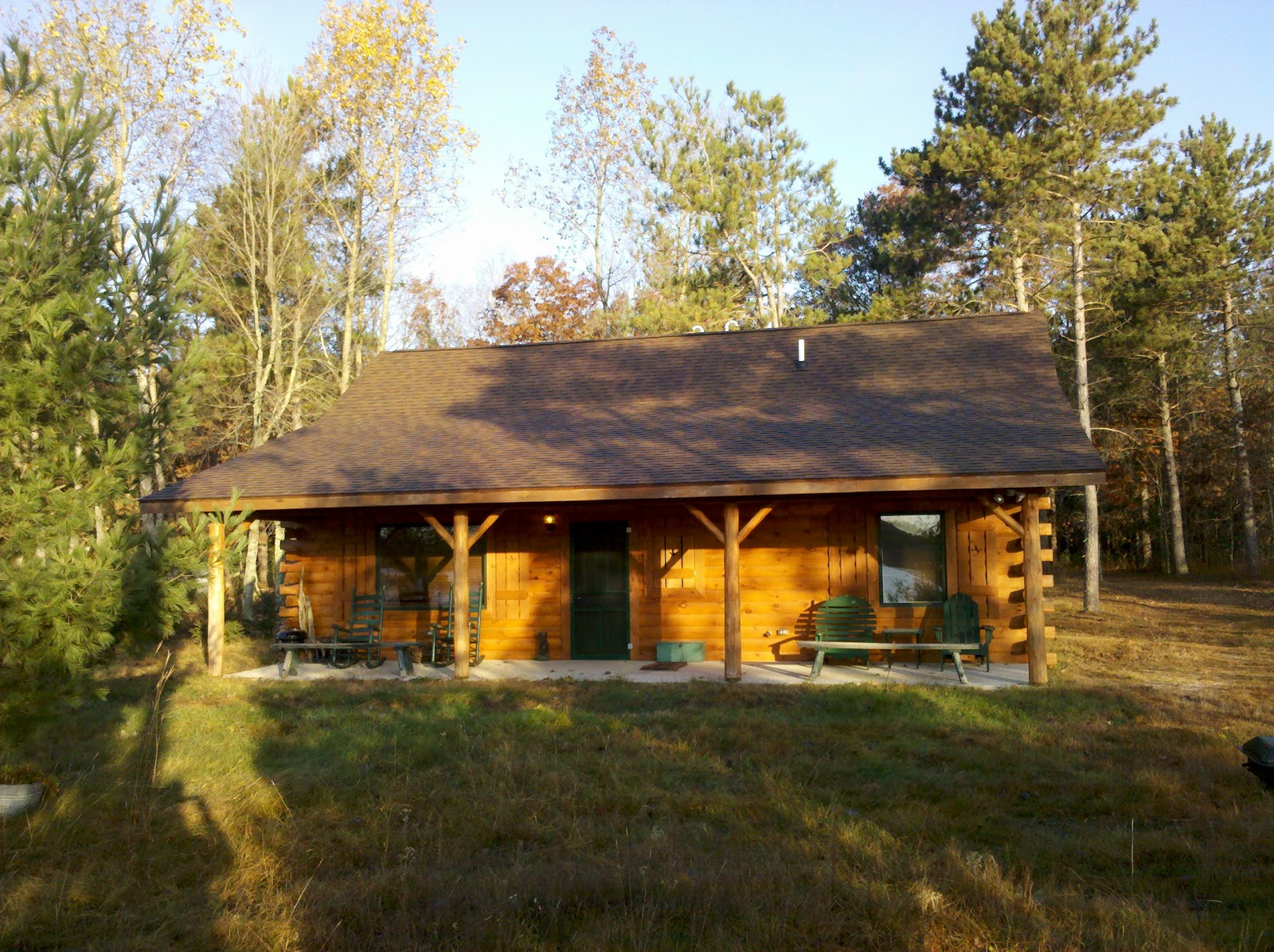 Lake Living Cabin for Rent on Lake Arbutus