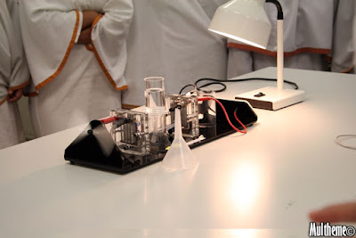 A Hydrogen Fuel Cell powered light light powering the fan