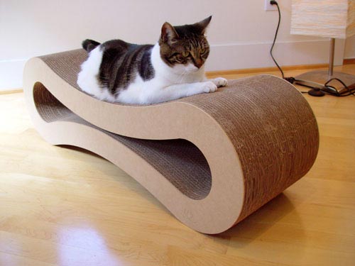 snakesetc/marmaladepetcaremoderncatcardboardfurniture041598