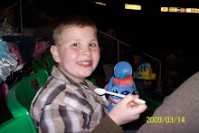 Here is Wylie with his Stitch snowcone!  It better put a smile on his face, that thing was $10!!!!!