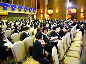 http://4.bp.blogspot.com/_hs5CG6HflAI/S5H0OhOqVJI/AAAAAAAABHc/FQ_yS60gw7k/s320/agm+wanita+mca.jpg