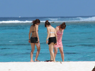 korean bikini babes