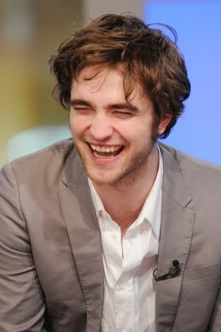 [pattinsonlifemq2210.jpg]