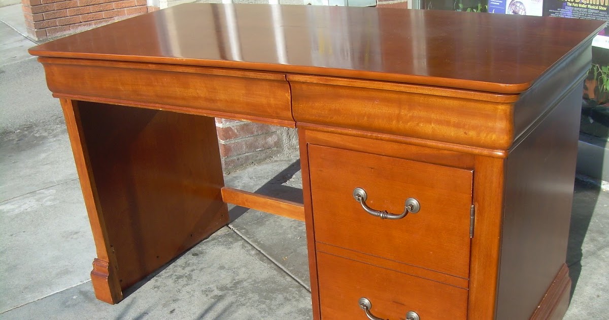 UHURU FURNITURE & COLLECTIBLES SOLD Fancy Computer Desk 85