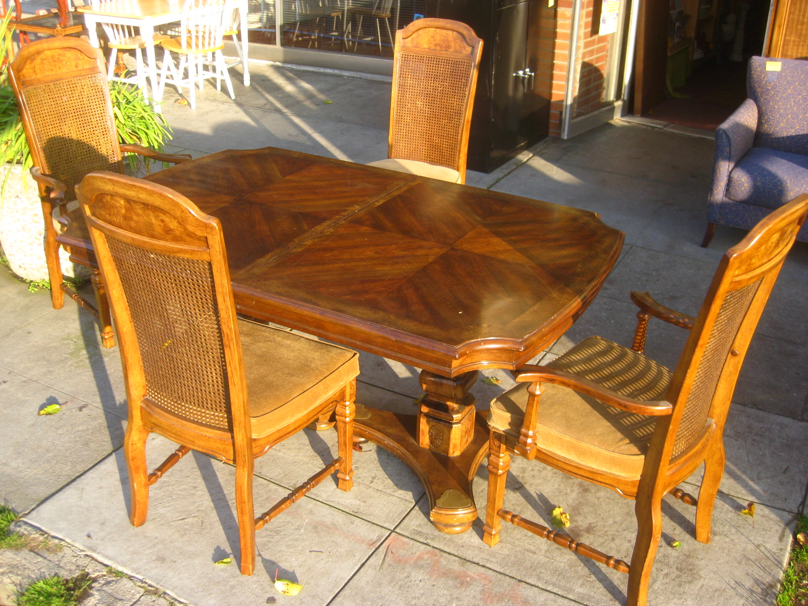 UHURU FURNITURE & COLLECTIBLES SOLD Mediterranean Dining Set 125