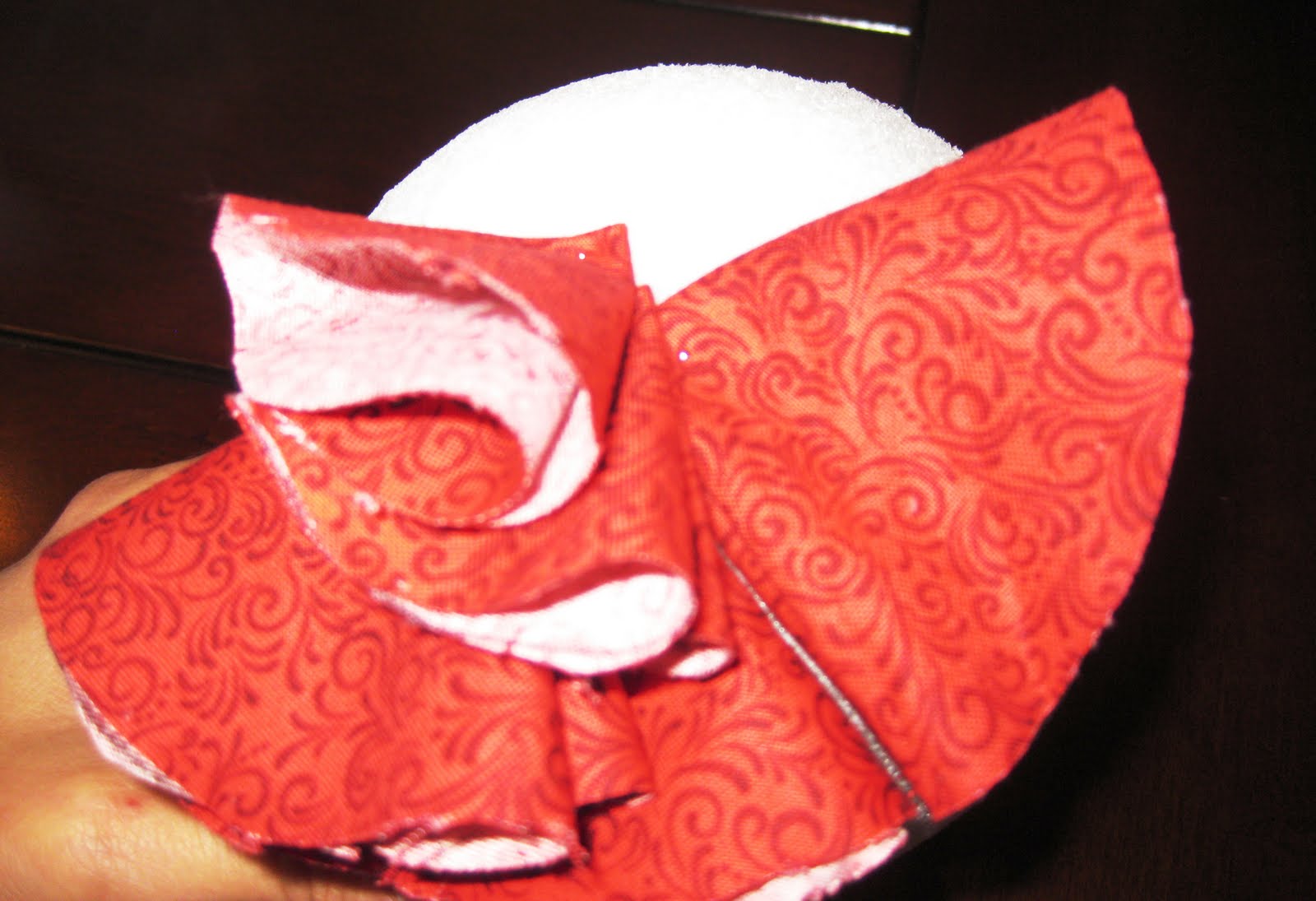 Fabric Mill Fabric Ball Instructions