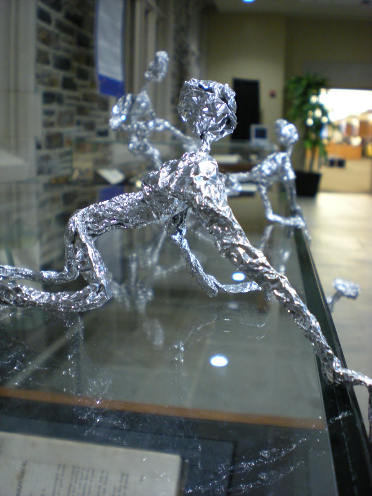 [exhibit+case+art+2.JPG]