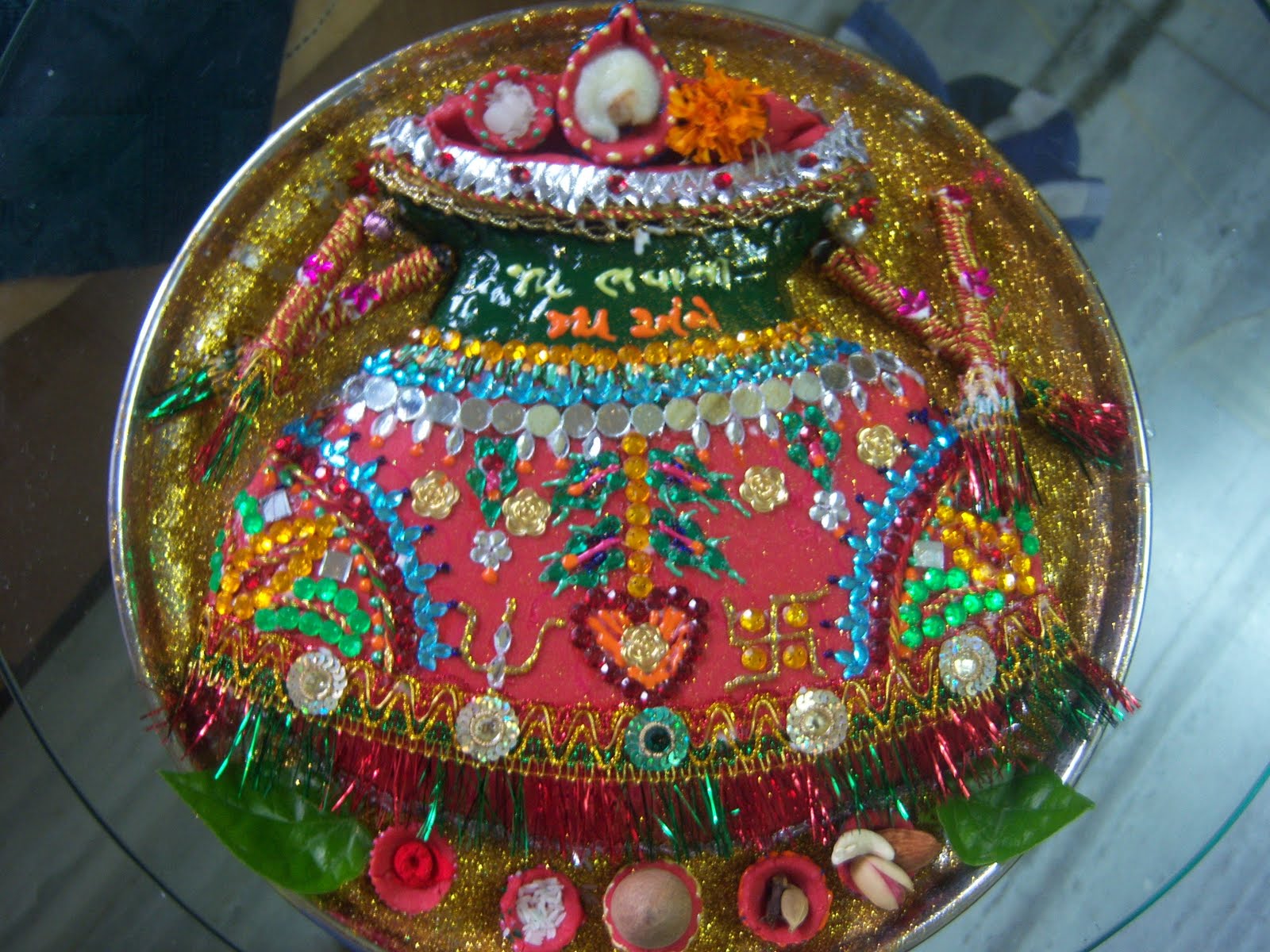 on my board right now...: Navratri Aarti Decoration