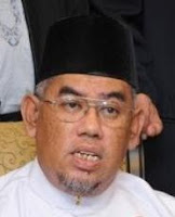 http://4.bp.blogspot.com/_i5-K4MLrko0/TEk92caPpZI/AAAAAAAAa7w/aIbq3Uir1tw/s1600/mohd_azmi_abdul_hamid.jpg