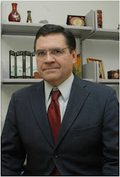 Dr. J. Gerardo Traslosheros H.