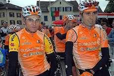 Igor et Inigo au départ de la 4ème étape