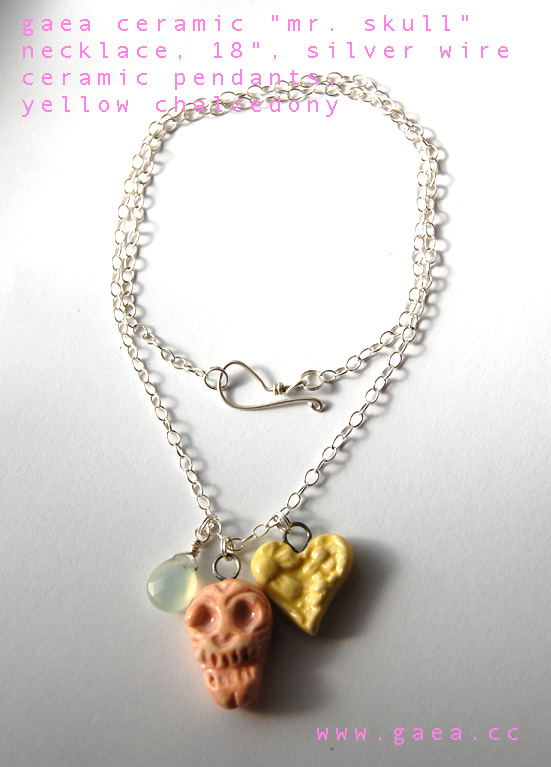 [Neck3chaMrSkullPink0037.JPg]